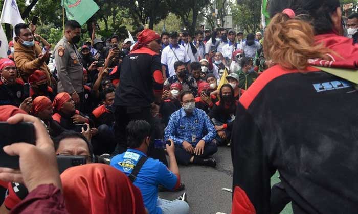 Kebijakan Anies Baswedan untuk Para Buruh di Jakarta