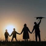 Menjaga Tradisi: Peran Keluarga dalam Pendidikan Budaya